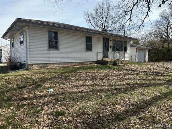 9984 Duke Drive , Moline Acres, MO 63136