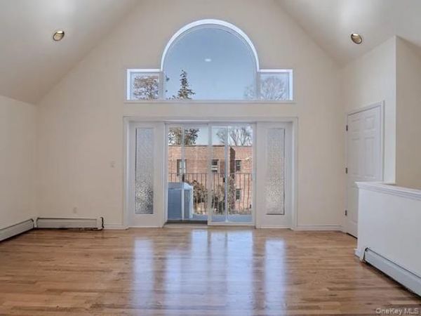 25016 41st Road , Little Neck, NY 11363