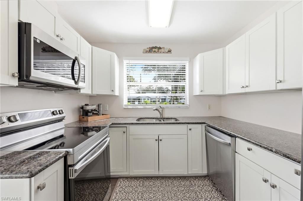 10548 Quincy Ct, Lehigh Acres, FL 33936 Photo