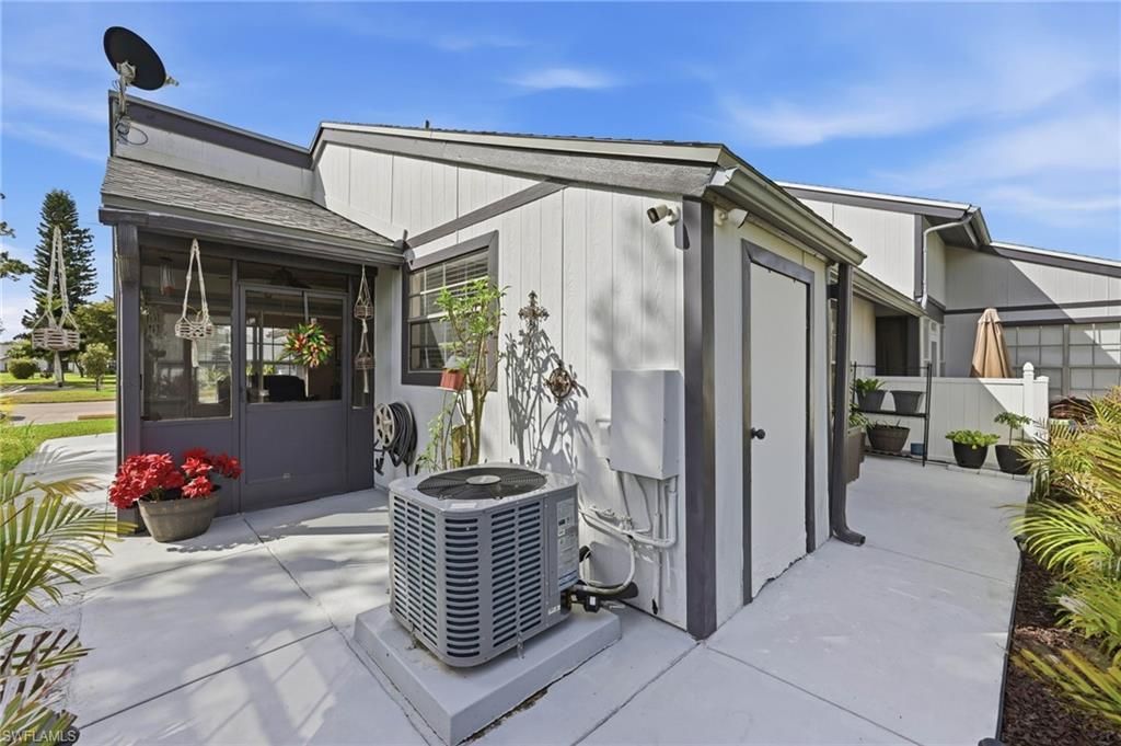 10548 Quincy Ct, Lehigh Acres, FL 33936 Photo