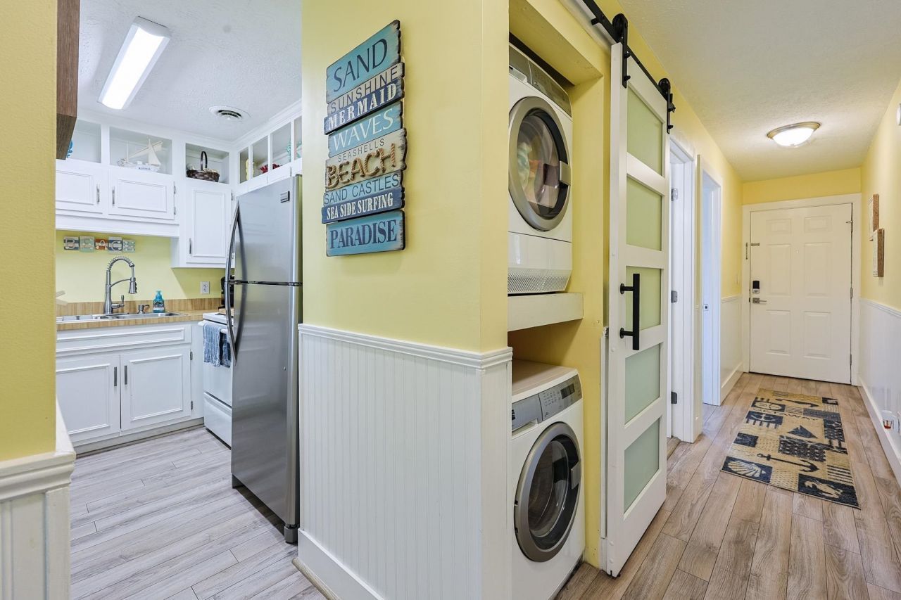 9621 Shore Dr. Photo 9