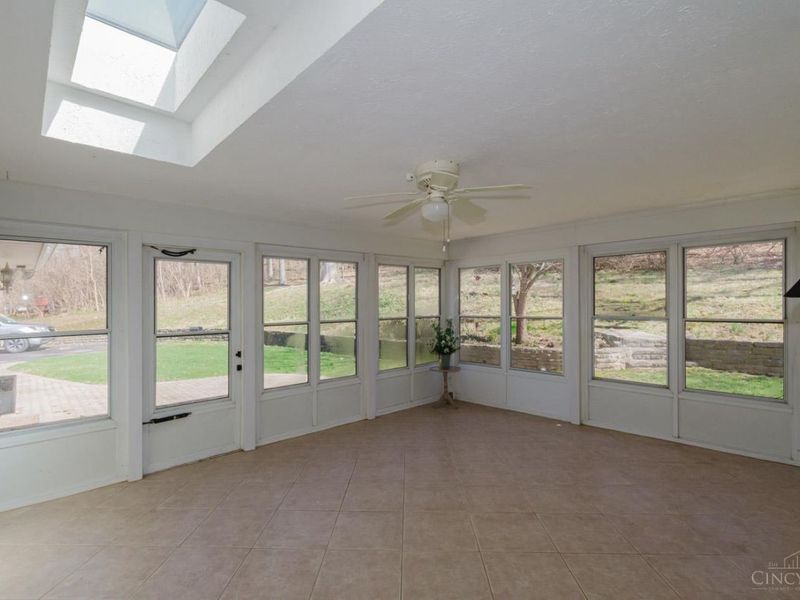 4390 Overland Trail, Kettering, OH 45429 Photo 23