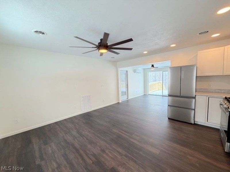 1634 Roxford Church Road SE, Dennison, OH 44621 Photo 3