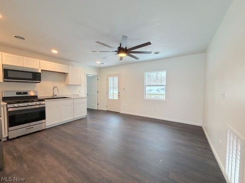 1634 Roxford Church Road SE, Dennison, OH 44621 Photo 4