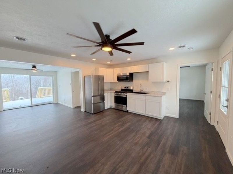 1634 Roxford Church Road SE, Dennison, OH 44621 Photo 6