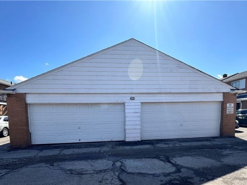 4732 Walford Road, Unit 4, Warrensville Heights, OH 44128 Photo 2