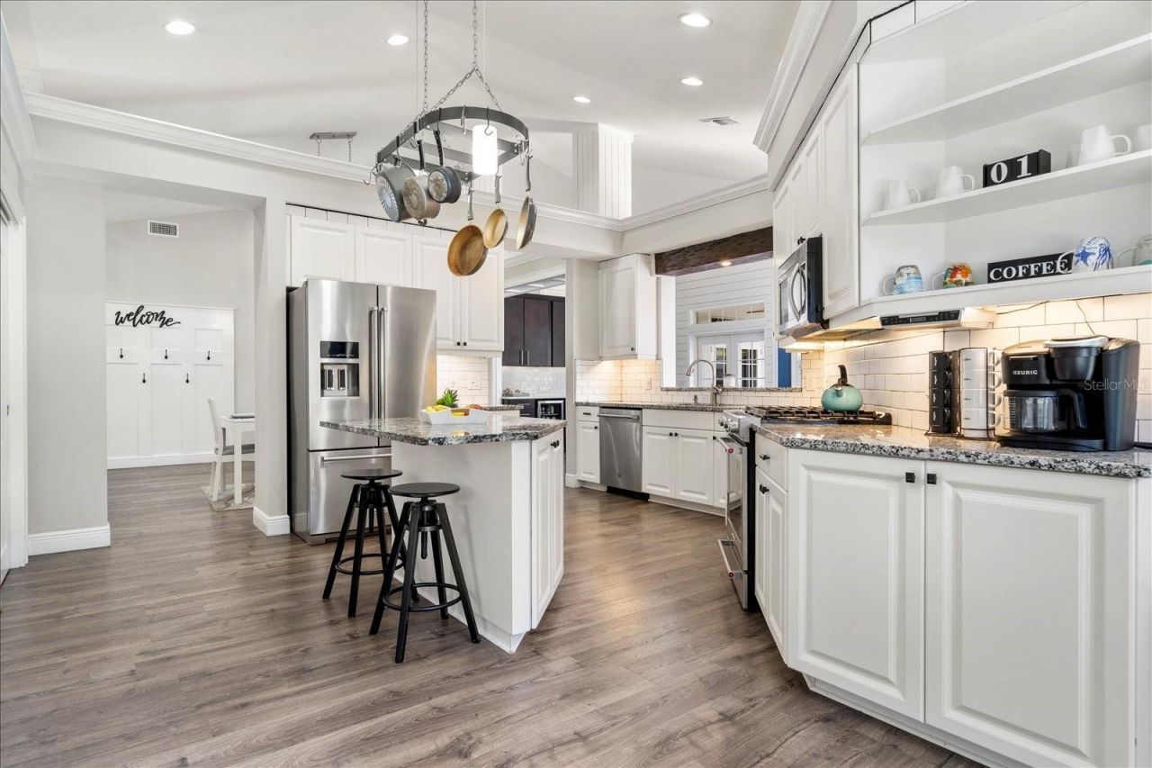 4615 4th Avenue Drive E, Bradenton, FL 34208 Photo