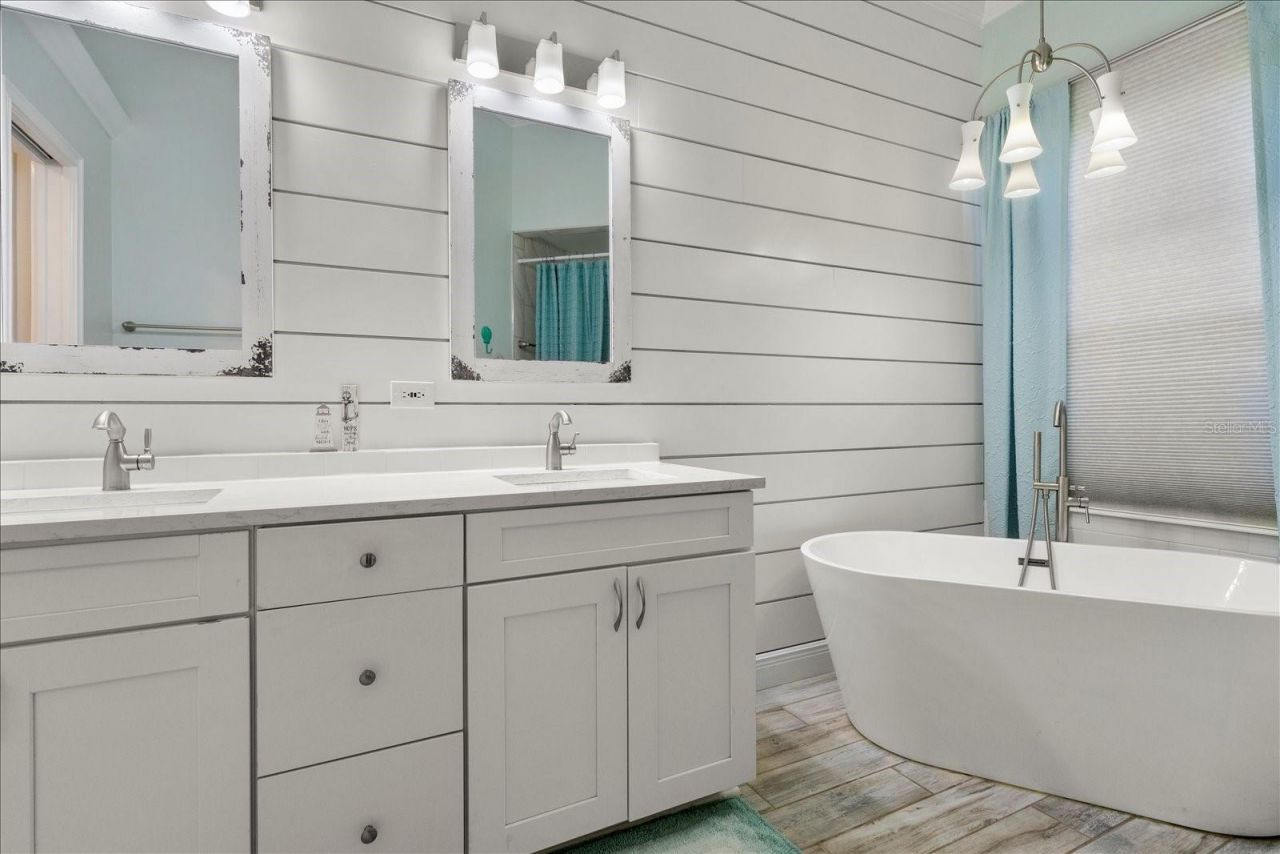 4615 4th Avenue Drive E, Bradenton, FL 34208 Photo