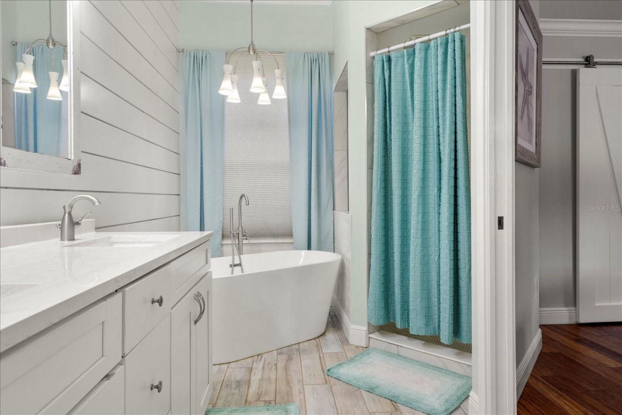 4615 4th Avenue Drive E, Bradenton, FL 34208 Photo