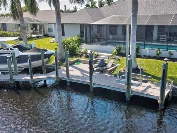 4921 SORRENTO COURT , CAPE CORAL, FL 33904