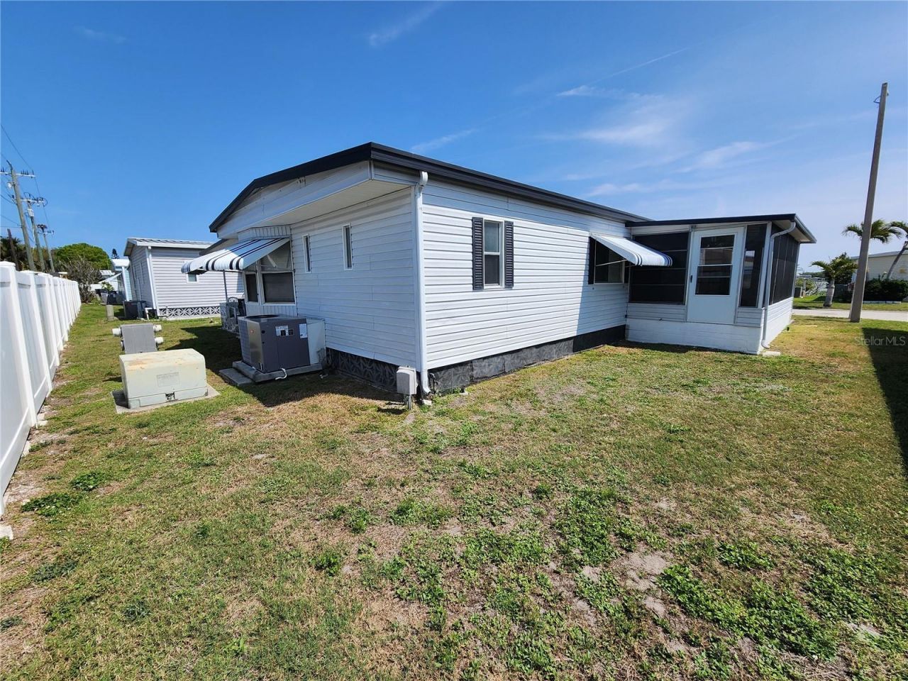 808 53rd Avenue E, Unit 256, Bradenton, FL 34203 Photo