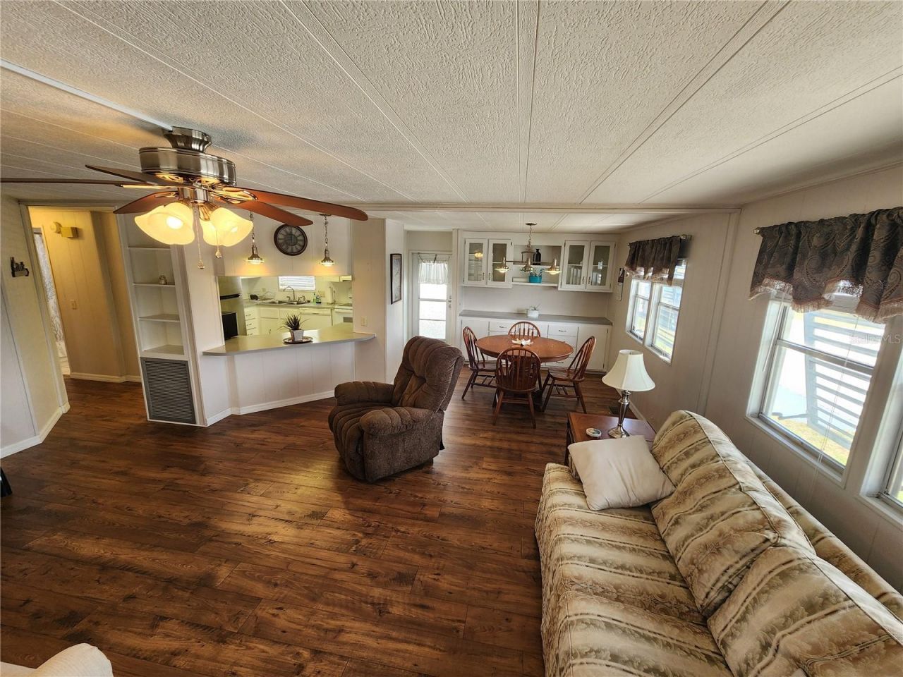 808 53rd Avenue E, Unit 256, Bradenton, FL 34203 Photo