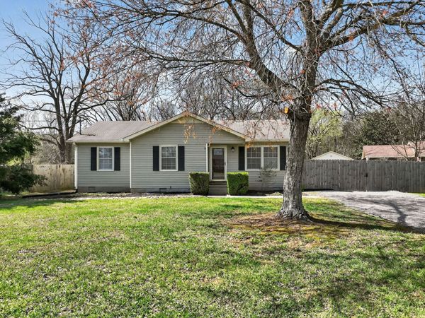 2041 Sugartree Dr, Murfreesboro, TN 37129