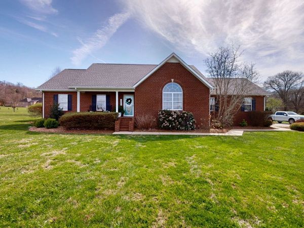 205 Gladys Dr , Shelbyville, TN 37160