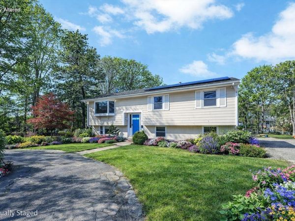27 Madeline Road , East Falmouth, MA 02536