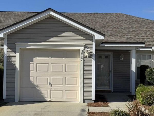 3005 Meadow Street , Lynn Haven, FL 32444