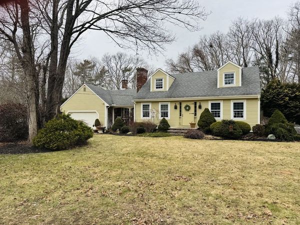 100 D Dr, Westport, MA 02790