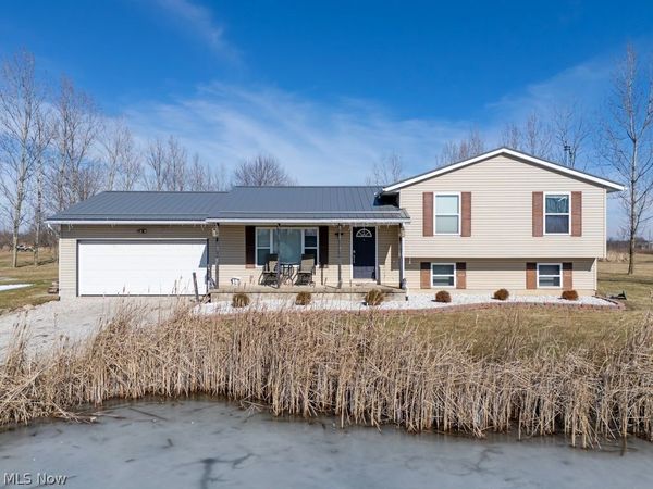 702 township rd 462 , Sullivan, OH 44880