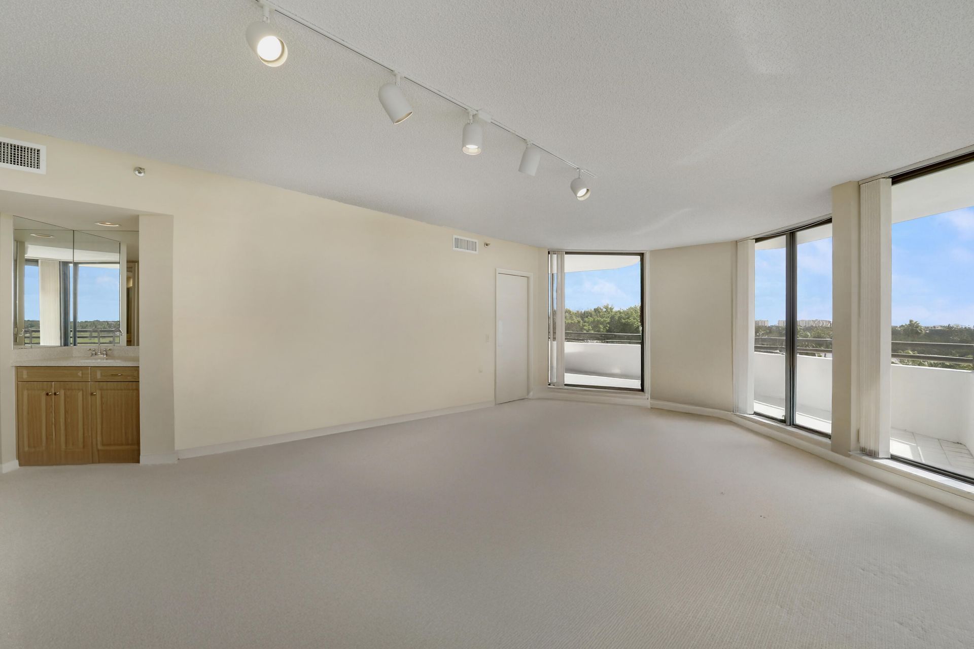 3322 Casseekey Island Road, Unit 604, Jupiter, FL 33477 Photo