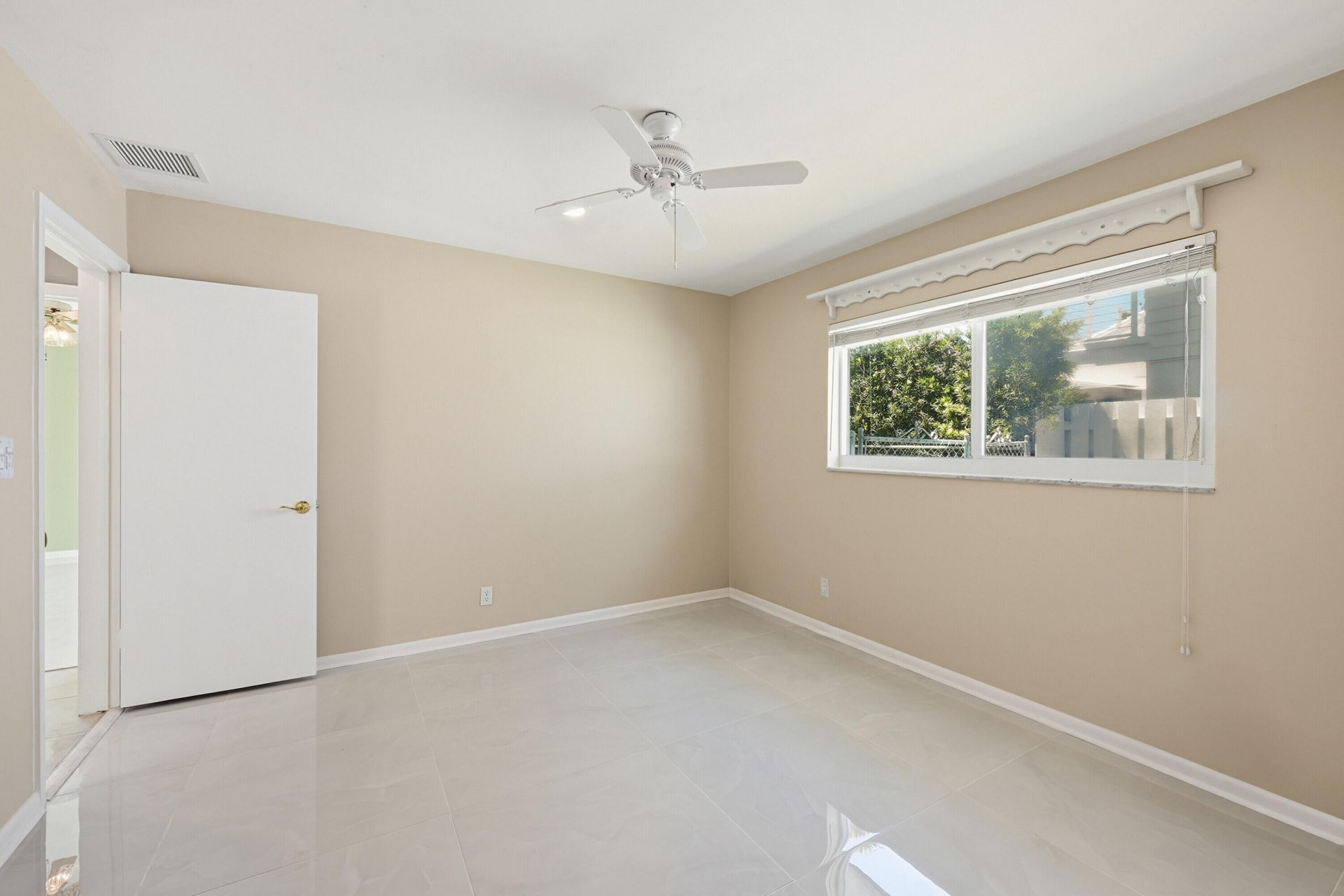 2810 NE 52nd Street, Fort Lauderdale, FL 33308 Photo