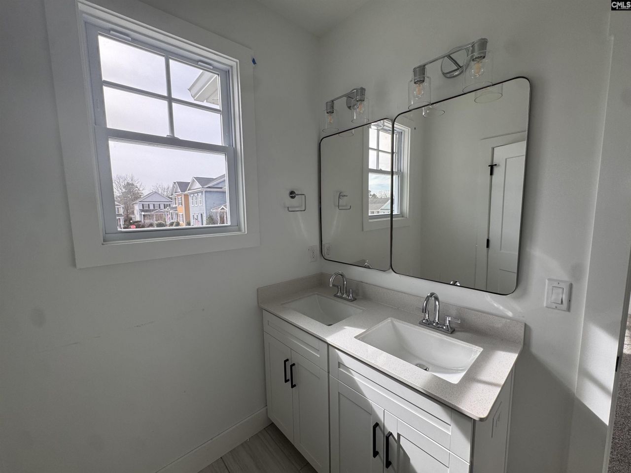 773 Long Pointe Lane  Photo 14