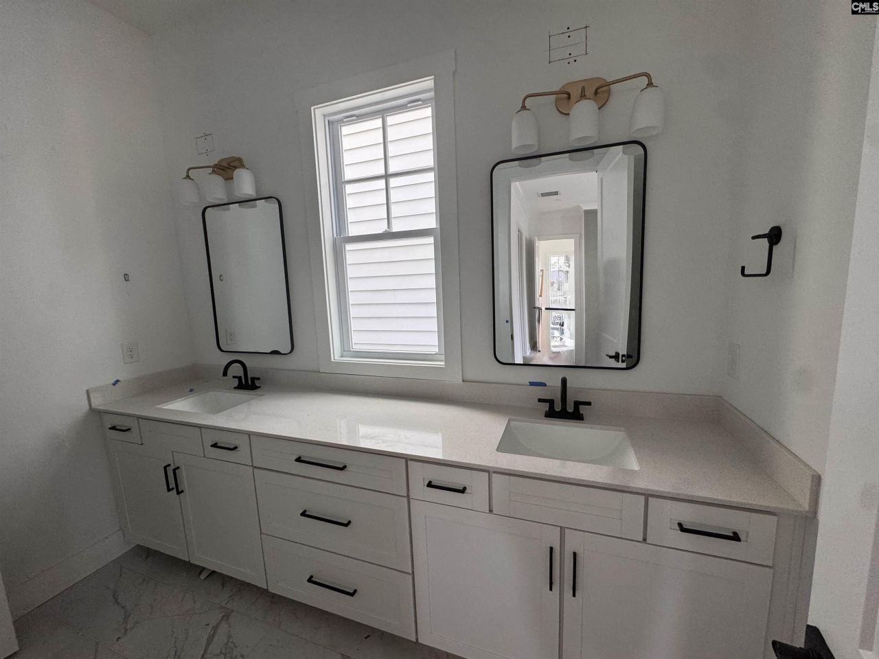 773 Long Pointe Lane  Photo 17