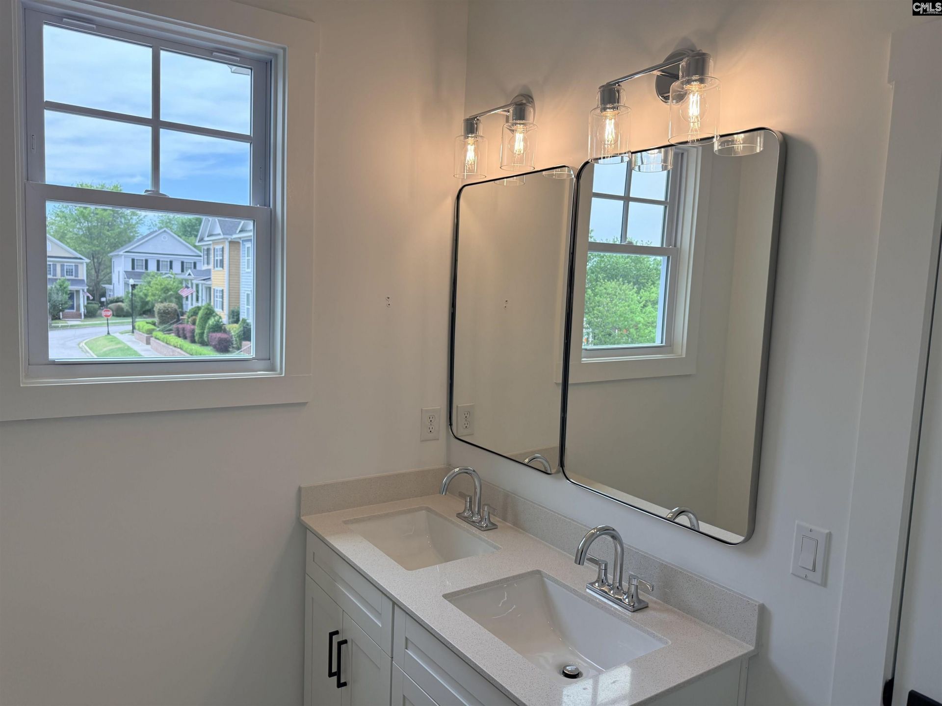 773 Long Pointe Lane Photo 18