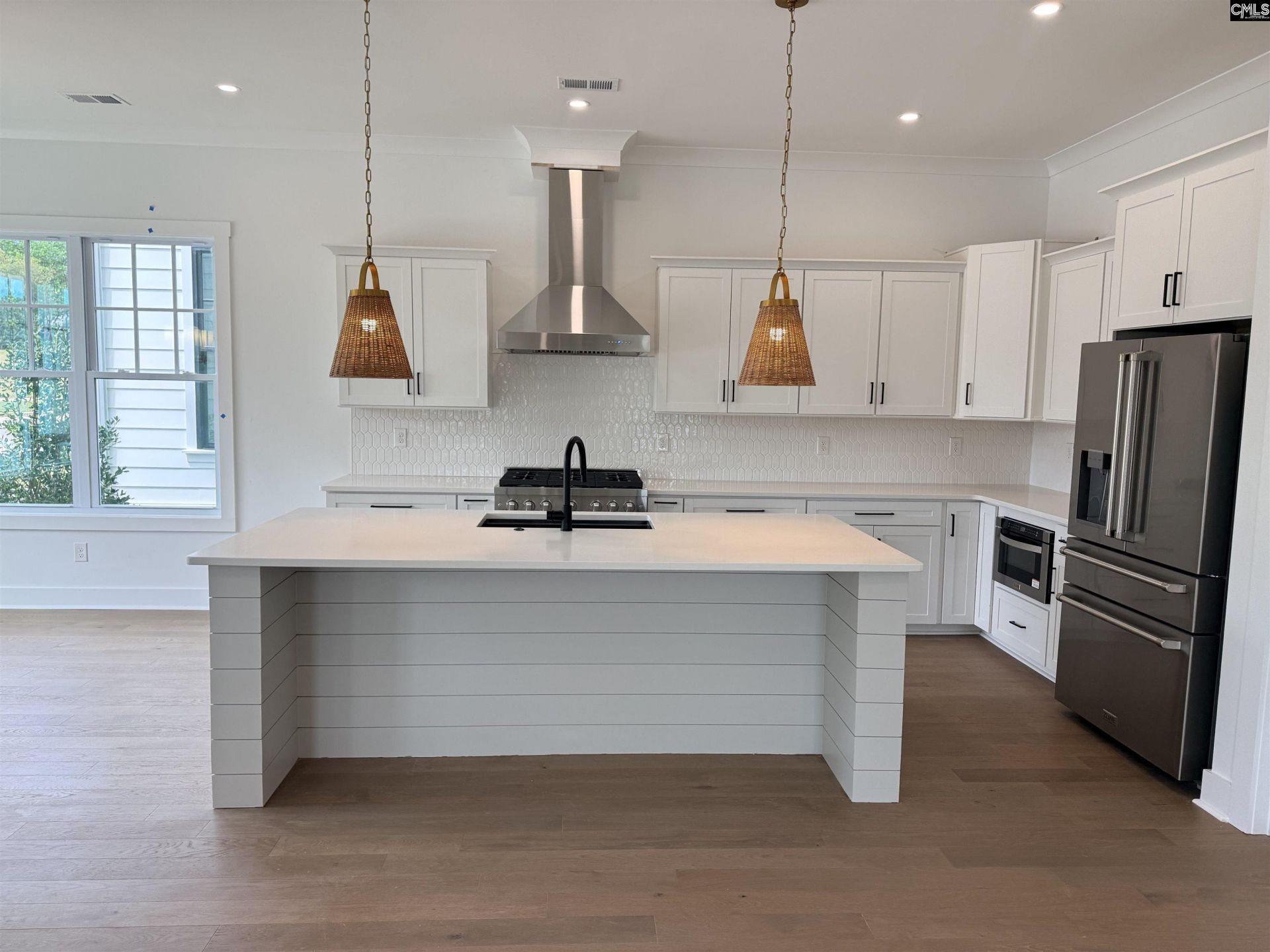 773 Long Pointe Lane Photo 4