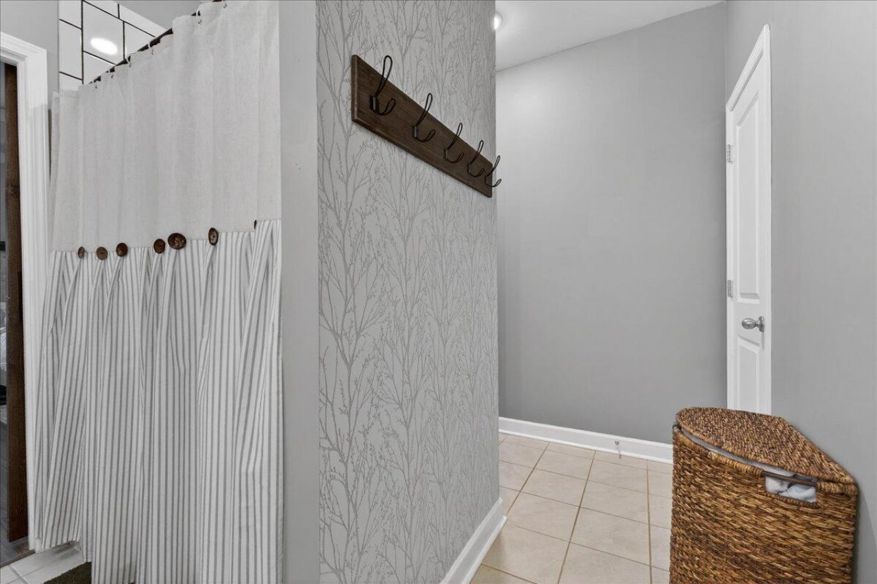 135 Lucca Drive Photo 12