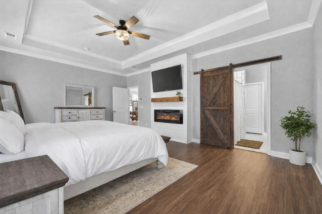 135 Lucca Drive Photo 16