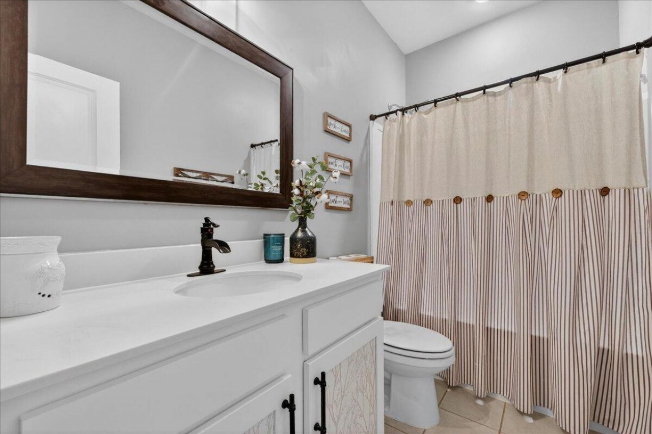 135 Lucca Drive Photo 16