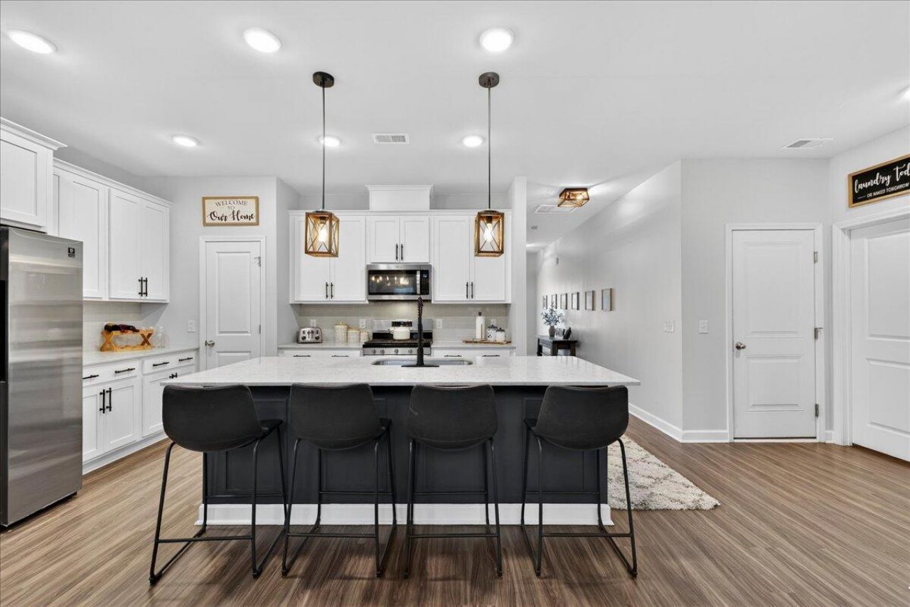 135 Lucca Drive Photo 8