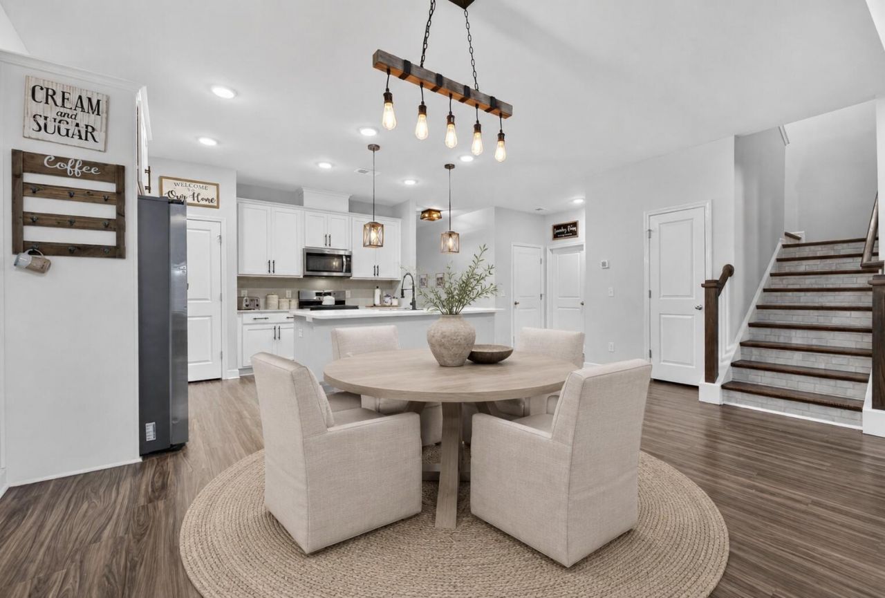 135 Lucca Drive Photo 8