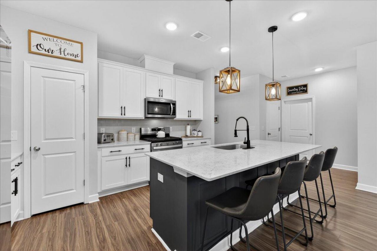 135 Lucca Drive Photo 9