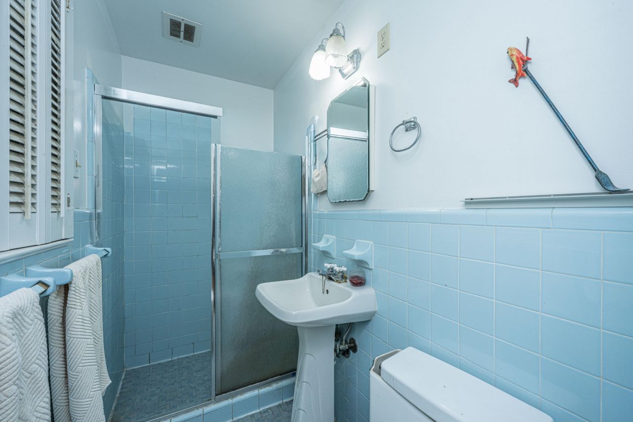 783 Fort Johnson Road Photo 16