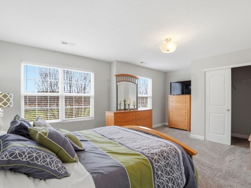 5920 Passage Creek Drive, Unit 1706, Dublin, OH 43016 Photo 16