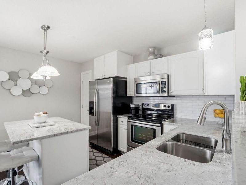 5920 Passage Creek Drive, Unit 1706, Dublin, OH 43016 Photo 6