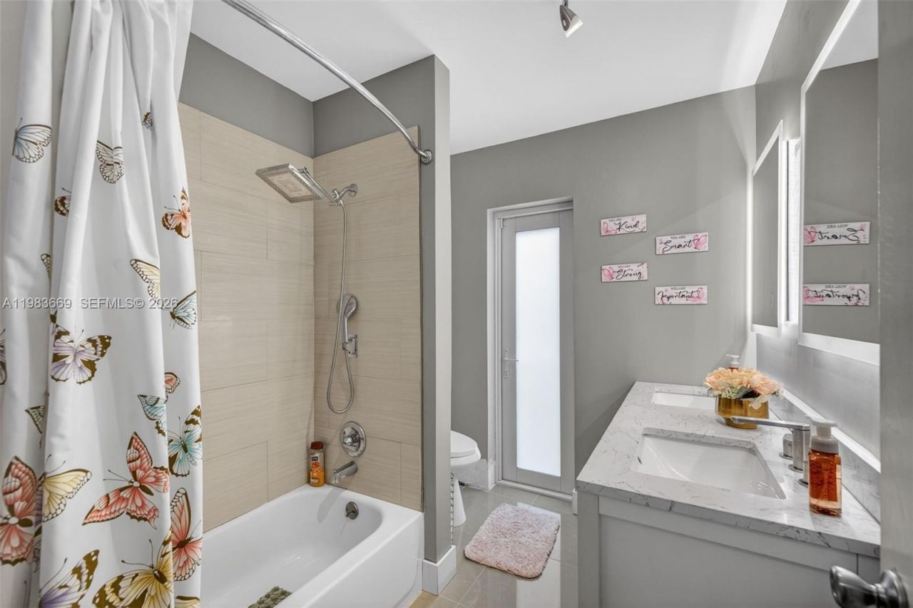 1401 NW 46th St, Fort Lauderdale, FL 33309 Photo