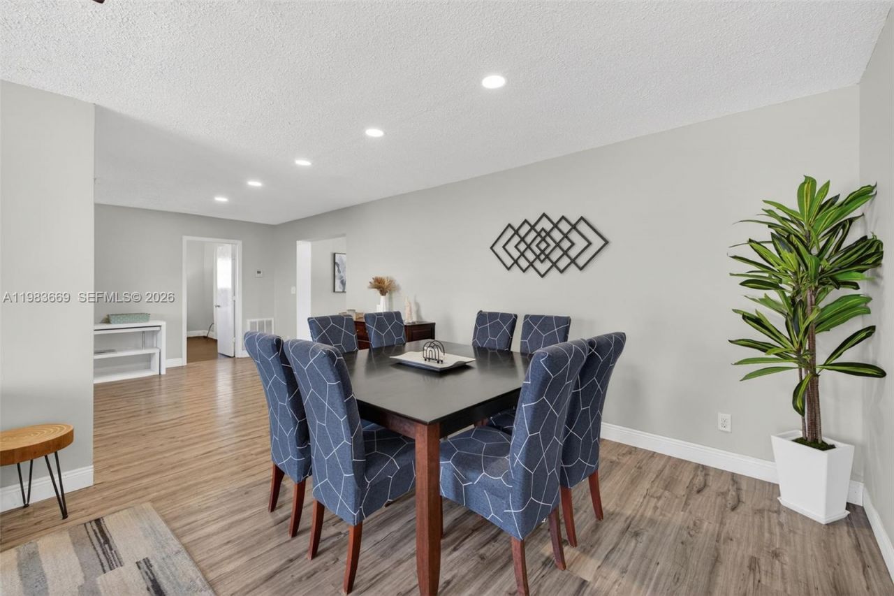 1401 NW 46th St, Fort Lauderdale, FL 33309 Photo