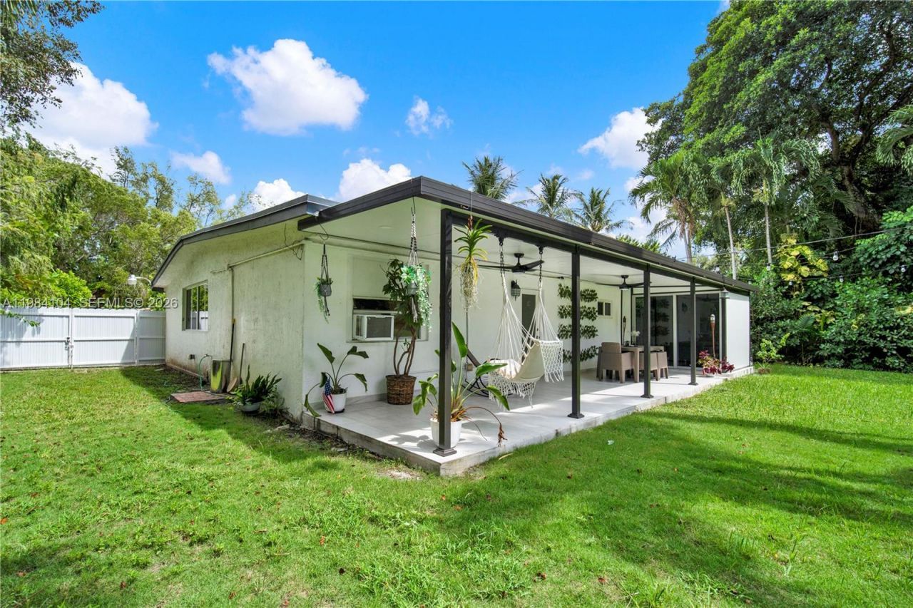 6400 SW 62nd Ct, South Miami, FL 33143 Photo