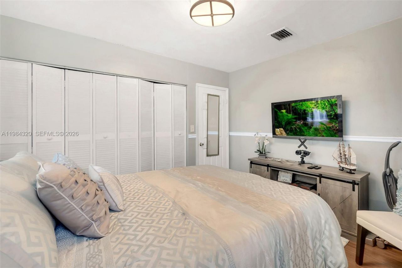 1224 NW 18th St, Fort Lauderdale, FL 33311 Photo