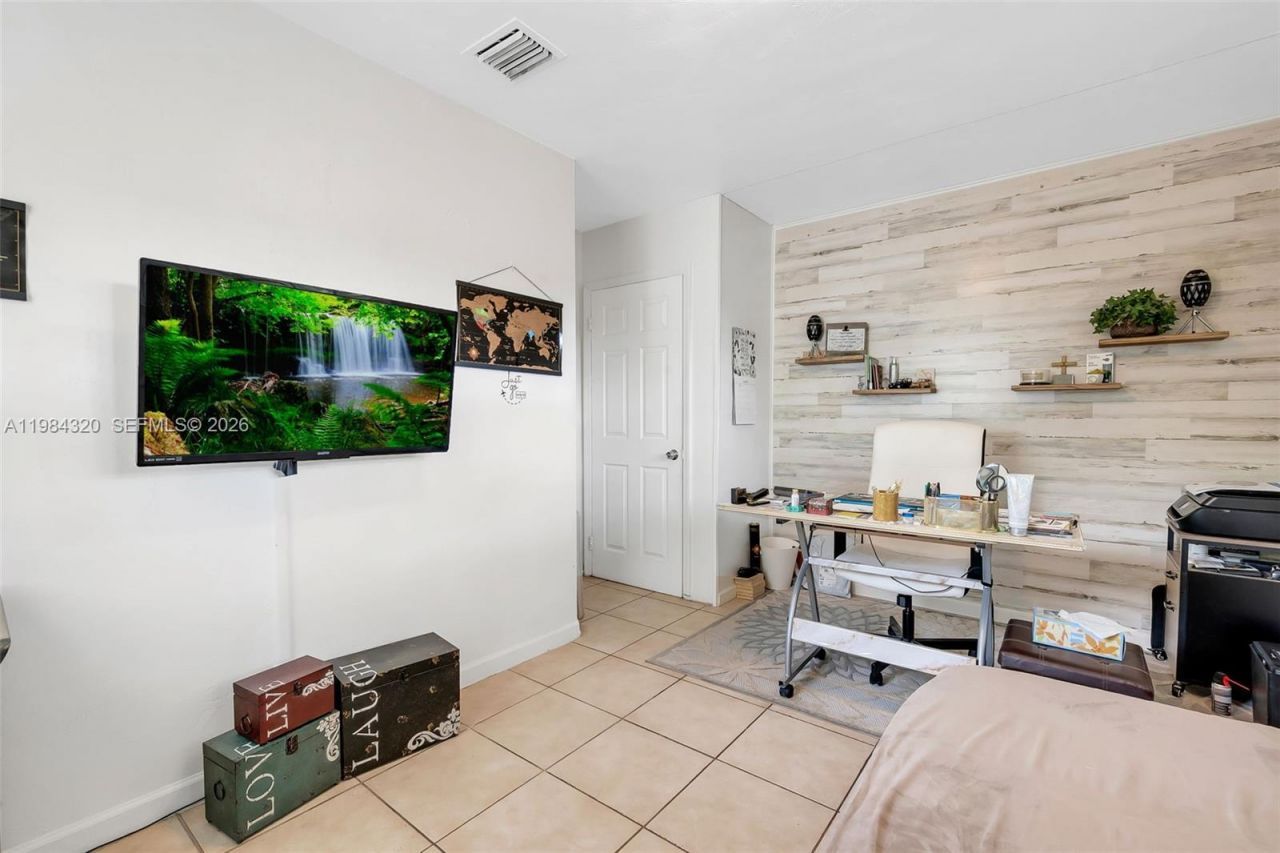 1224 NW 18th St, Fort Lauderdale, FL 33311 Photo