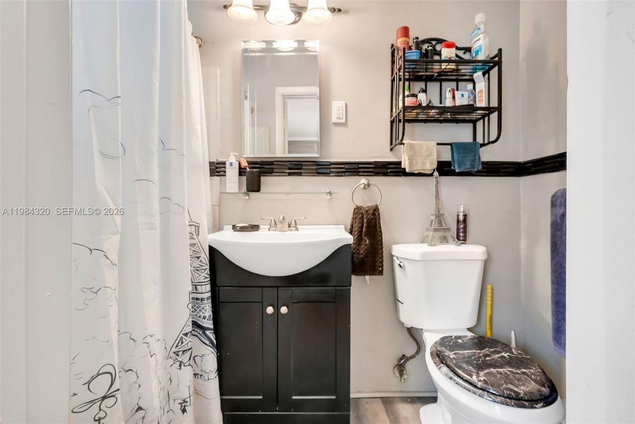 1224 NW 18th St, Fort Lauderdale, FL 33311 Photo