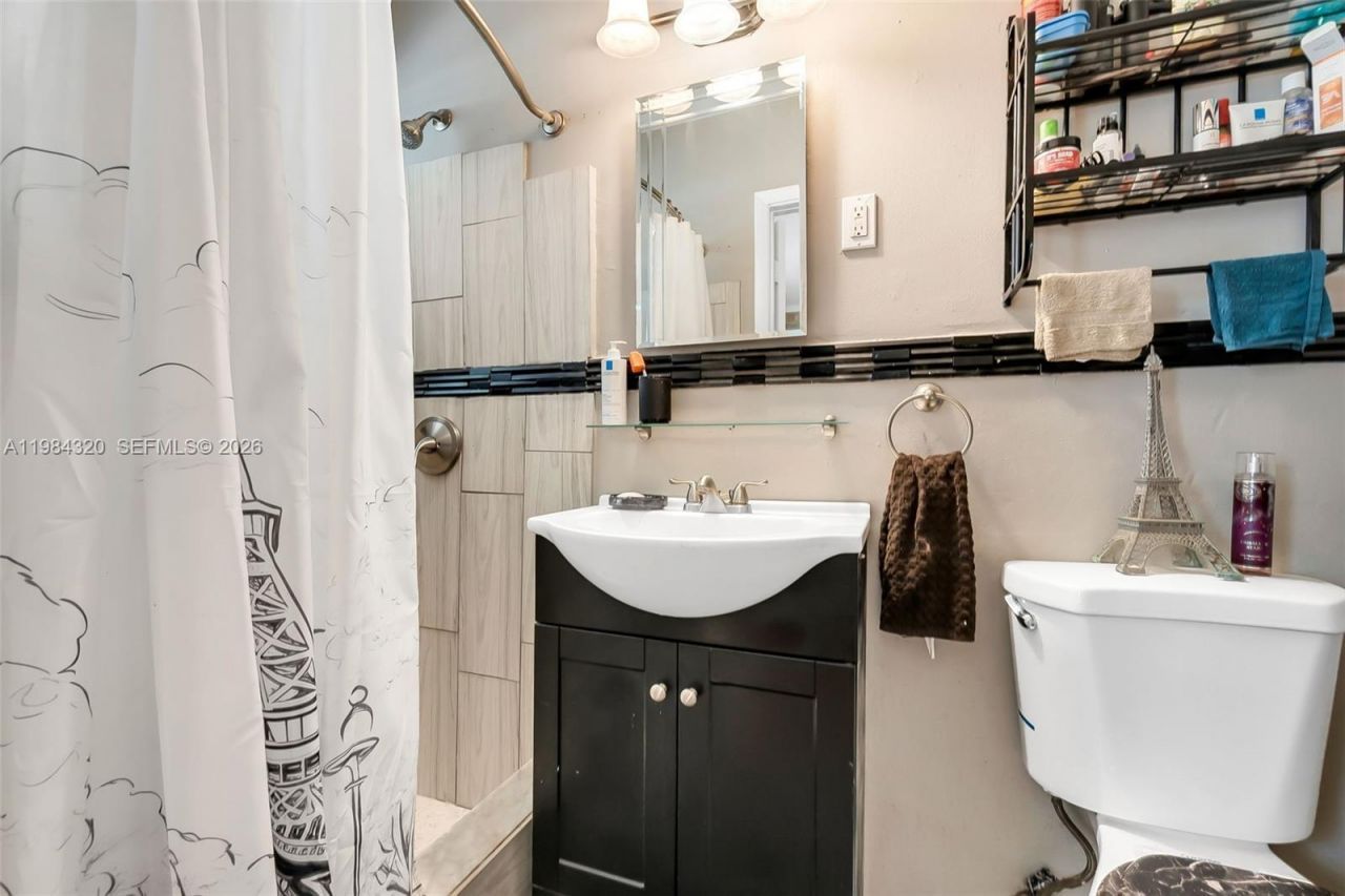 1224 NW 18th St, Fort Lauderdale, FL 33311 Photo