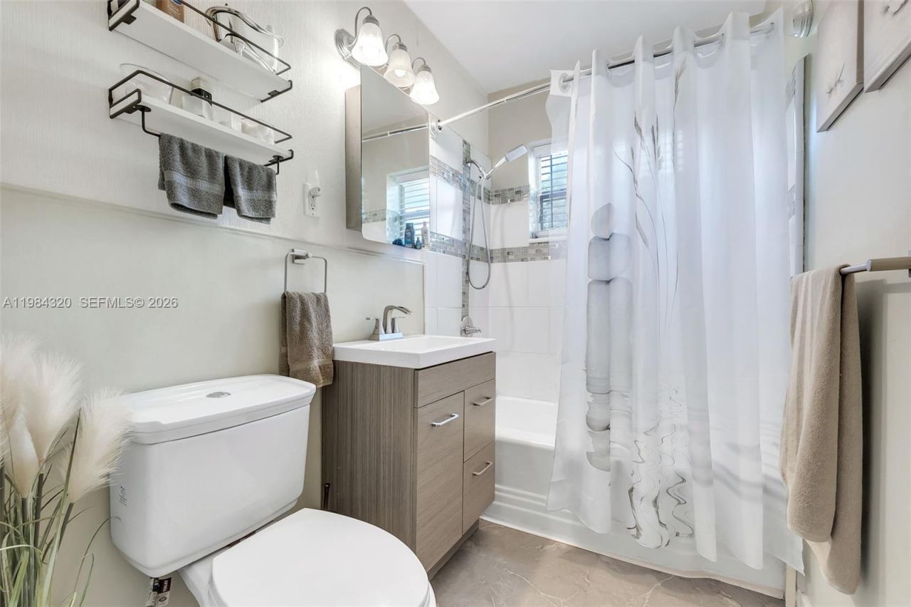 1224 NW 18th St, Fort Lauderdale, FL 33311 Photo