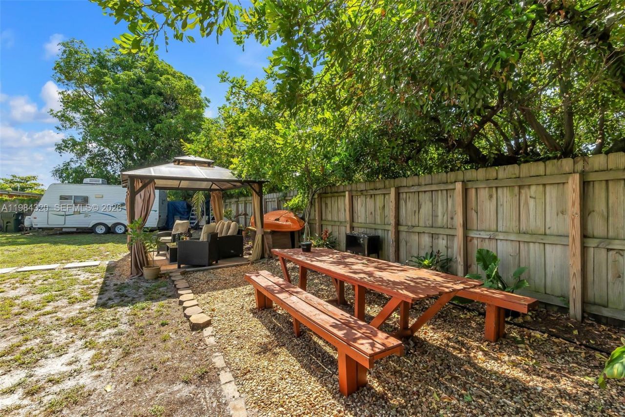 1224 NW 18th St, Fort Lauderdale, FL 33311 Photo