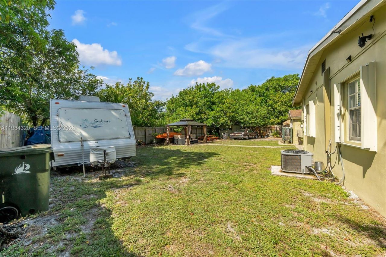1224 NW 18th St, Fort Lauderdale, FL 33311 Photo