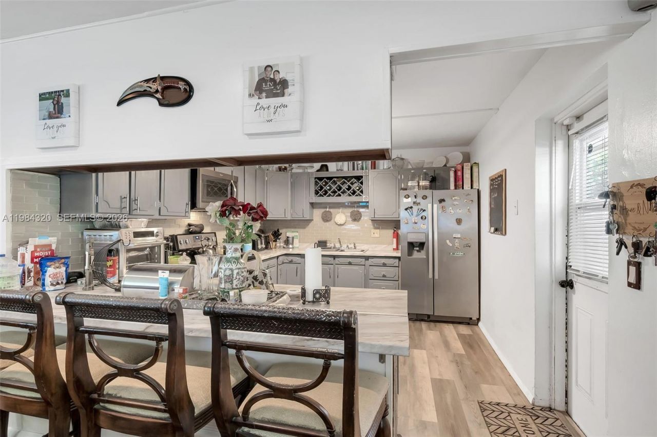 1224 NW 18th St, Fort Lauderdale, FL 33311 Photo