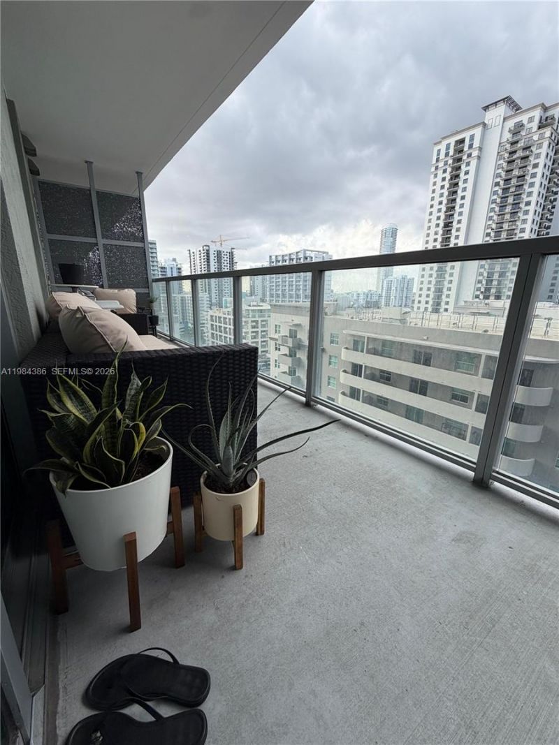 1111 SW 1st Ave , Unit 1821-N, Miami, FL 33130 Photo