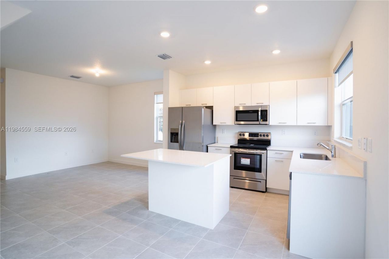 12133 NW 23rd Ct , Miami, FL 33167 Photo